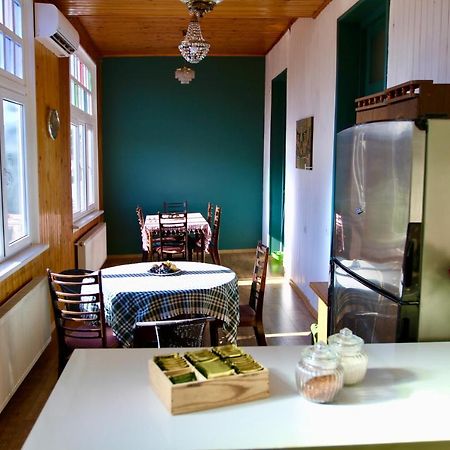 Pigeon Guest House 트빌리시 외부 사진