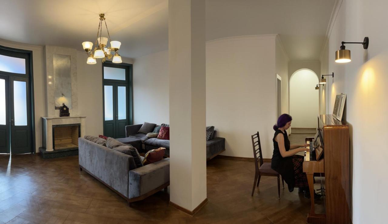 Pigeon Guest House 트빌리시 외부 사진