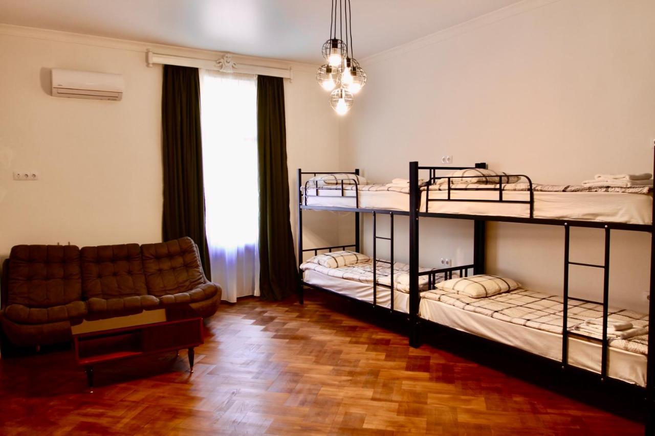 Pigeon Guest House 트빌리시 외부 사진