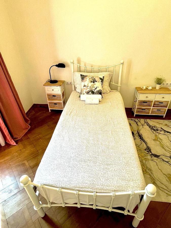 Pigeon Guest House 트빌리시 외부 사진