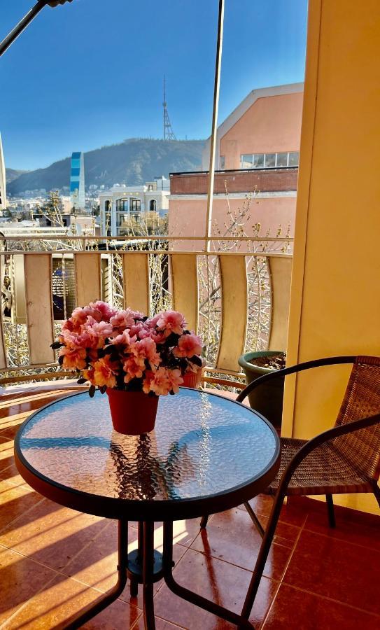 Pigeon Guest House 트빌리시 외부 사진